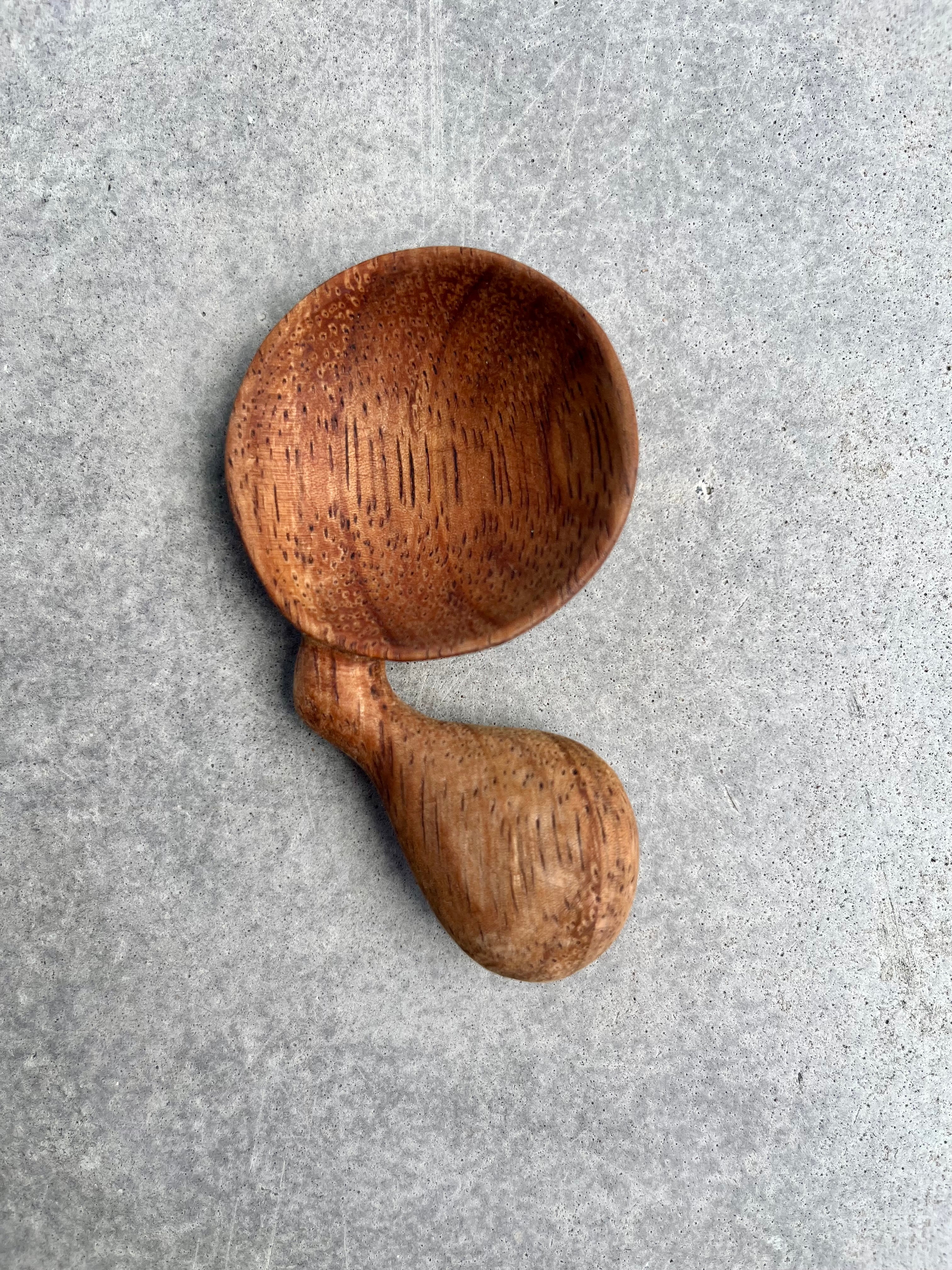 Oregon Walnut Wonky Scoop